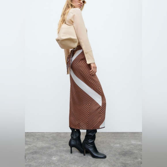 Zara wrap skirt size small - Picture 4 of 7